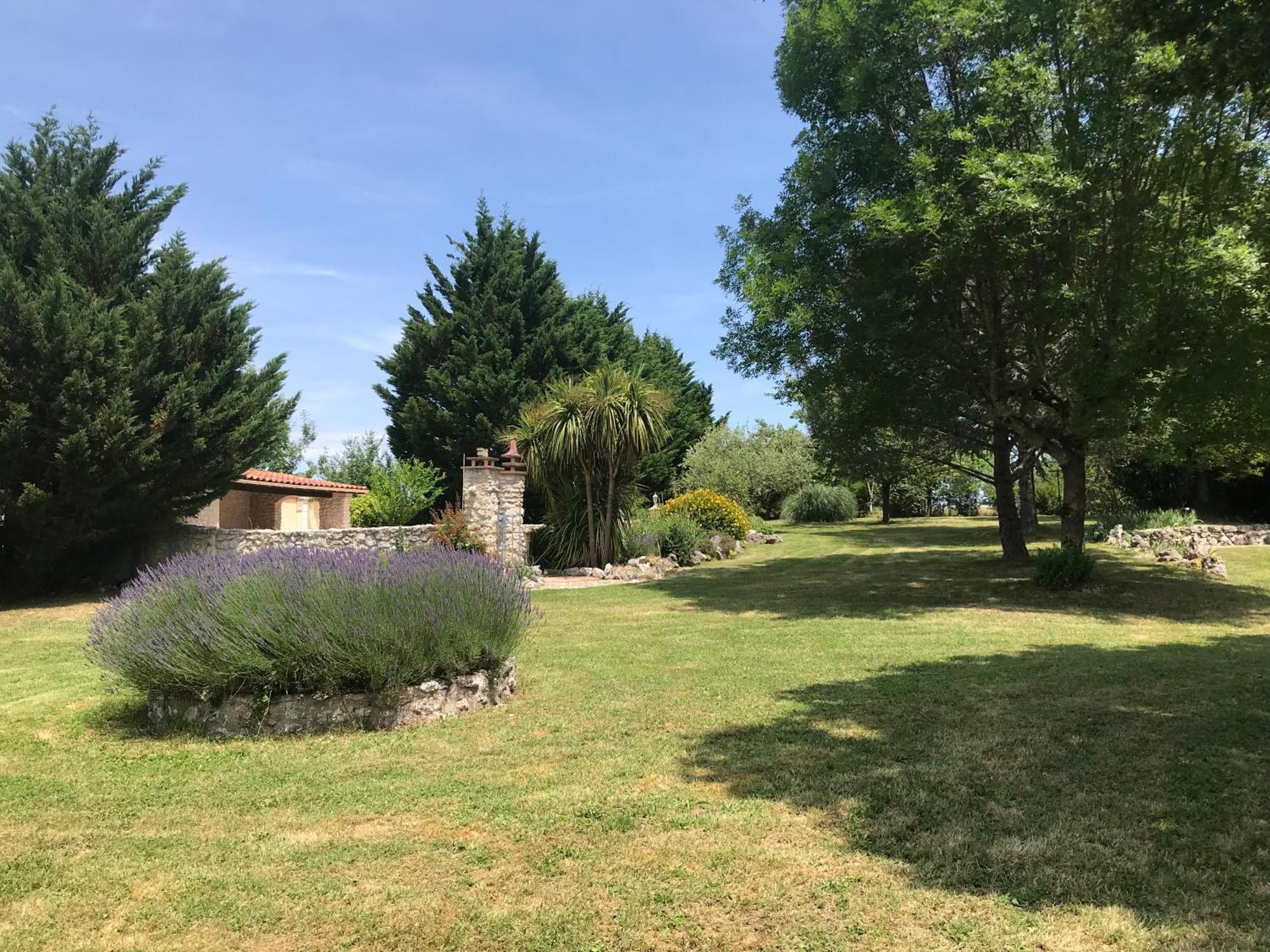 Gites De Lartigue Anthe Exterior photo